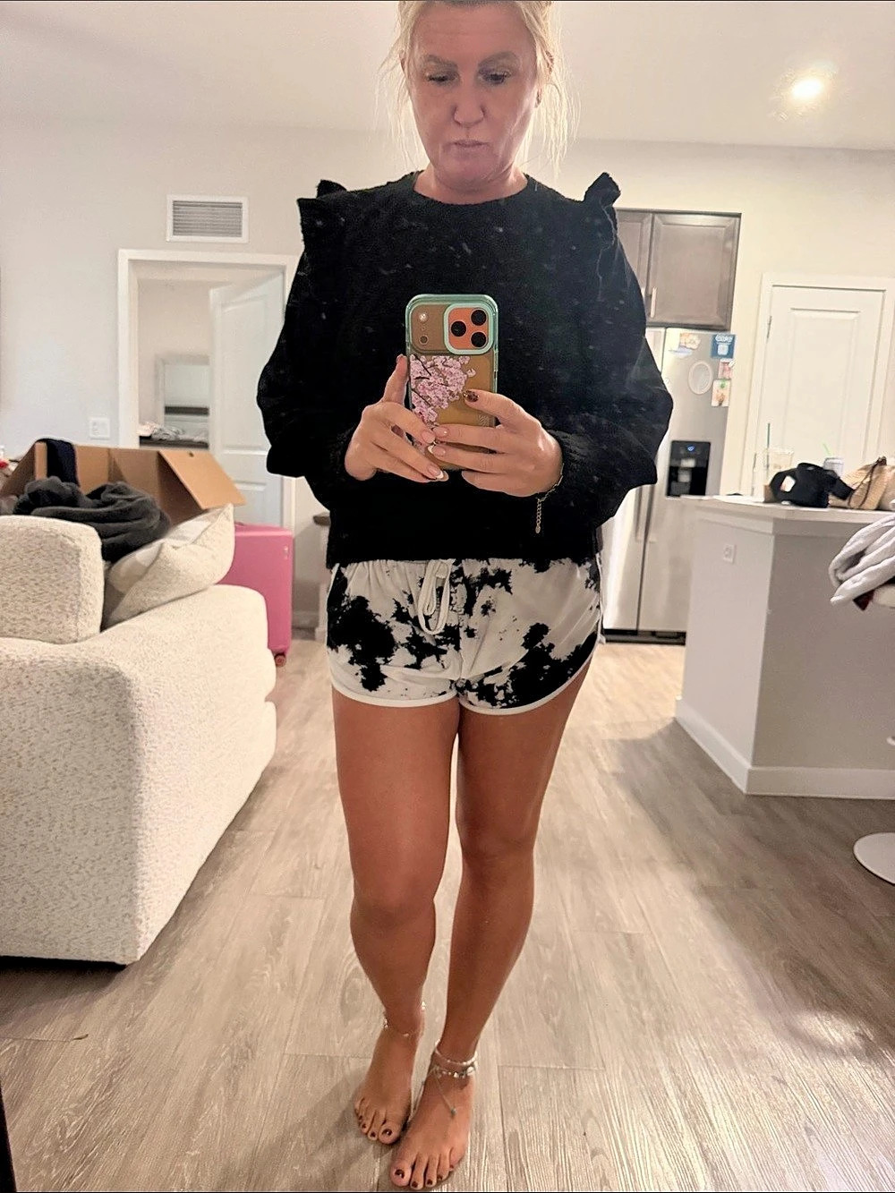 Black Ruffle Sleeve Sweater Like New